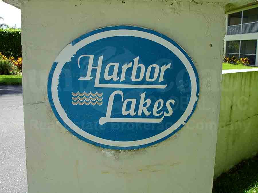 Harbor Lakes Signage
